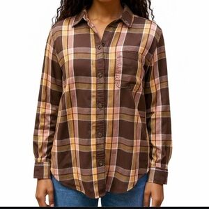 SO Women’s Plaid Favorite Button Down Shirt
